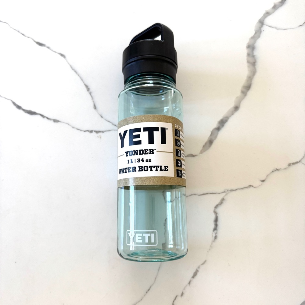 Yeti Yonder Water Bottle with Chug Cap 1L / 34 oz (Seafoam Green)